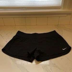 Nike shorts M